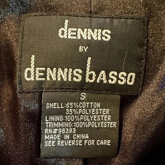 Dennis by Dennis Basso white/black ruffled hem coat W’s size S - Picture 9 of 12